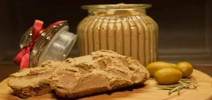 Куряче філе з картоплею у фользі (філе картоплею фользі) Куряче філе з картоплею у фользі