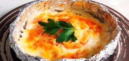 Куряче філе з картоплею у фользі (філе) Куряче філе з картоплею у фользі