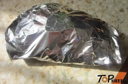 Курка з картоплею у фользі (картоплею) Курка з картоплею у фользі