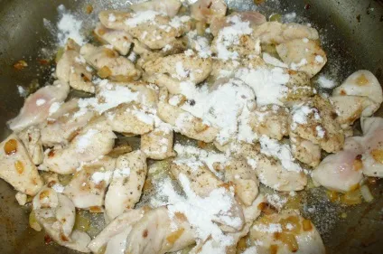 Куряче філе в сметанно-сирному соусі - неженка - ~ кулінарна академія розумних господинь (господинь) Куряче філе в сметанно-сирному соусі - неженка - ~ кулінарна академія розумних господинь
