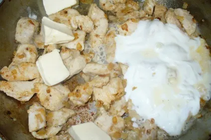 Куряче філе в сметанно-сирному соусі - неженка - ~ кулінарна академія розумних господинь (філе сметанно-сирному соусі) Куряче філе в сметанно-сирному соусі - неженка - ~ кулінарна академія розумних господинь