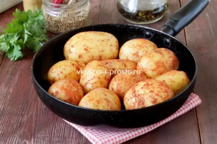 Курка, запечена з молодою картоплею (молодим) Курка, запечена з молодою картоплею