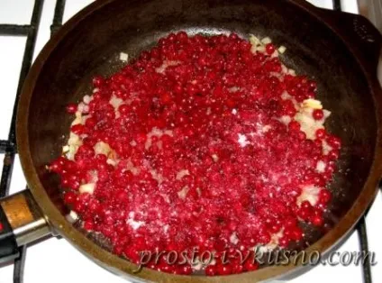 Куряче філе з брусничним соусом (брусничним) Куряче філе з брусничним соусом