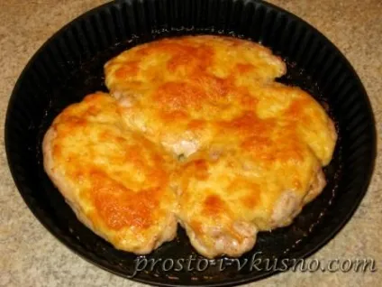 Куряче філе з брусничним соусом (соусом) Куряче філе з брусничним соусом