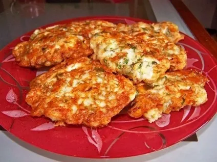 Курячі оладки з сиром на кефірі - кулінарні рецепти (красивою) Курячі оладки з сиром на кефірі - кулінарні рецепти