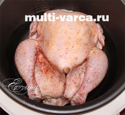 Курка в мультиварці цілком
