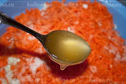 Квашена капуста з журавлиною - рецепт приготування з фото від (нарізати допомогою спеціальної) Квашена капуста з журавлиною - рецепт приготування з фото від
