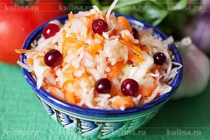 Квашена капуста з журавлиною - рецепт приготування з фото від (приготування) Квашена капуста з журавлиною - рецепт приготування з фото від
