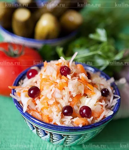 Квашена капуста з журавлиною - рецепт приготування з фото від (м'ясорубки кухонного комбайна) Квашена капуста з журавлиною - рецепт приготування з фото від