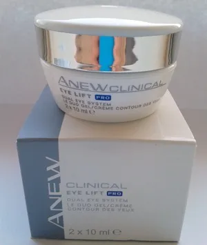 Кращий засіб навколо очей 2015 роки (Chanel Hydra Beauty) Кращий засіб навколо очей 2015 року