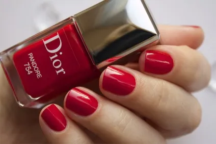 Манікюр dior vernis couture effet gel collection for spring 2014 року - ann sokolova (dior) Манікюр dior vernis couture effet gel collection for spring 2014 року - ann sokolova