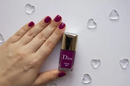Манікюр dior vernis couture effet gel collection for spring 2014 року - ann sokolova (dior) Манікюр dior vernis couture effet gel collection for spring 2014 року - ann sokolova