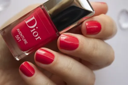 Манікюр dior vernis couture effet gel collection for spring 2014 року - ann sokolova (effet) Манікюр dior vernis couture effet gel collection for spring 2014 року - ann sokolova