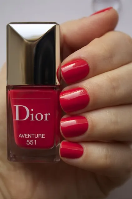 Манікюр dior vernis couture effet gel collection for spring 2014 року - ann sokolova (vernis) Манікюр dior vernis couture effet gel collection for spring 2014 року - ann sokolova