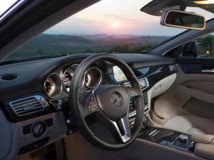 Стежимо за спробою універсала mercedes cls створити новий жанр (задньої частини машини) Стежимо за спробою універсала mercedes cls створити новий жанр
