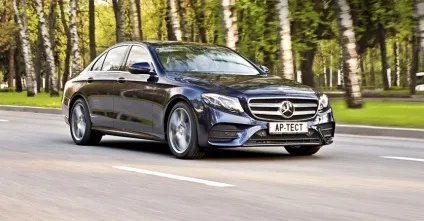 Mercedes е-класу, «п'ятірка» bmw і jaguar xf - хто з них хижак, а хто жертва (jaguar) Mercedes е-класу, «п'ятірка» bmw і jaguar xf - хто з них хижак, а хто жертва