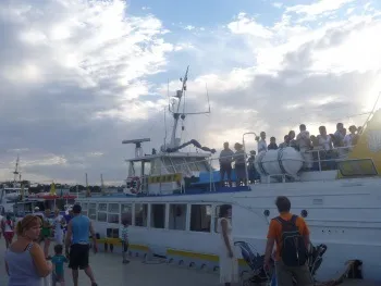 Морська прогулянка на теплоході