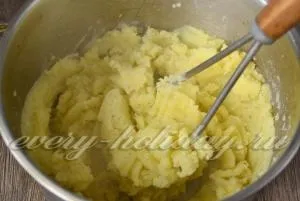 Начинка для пиріжків з картоплею та грибами дуже смачна (перець) Начинка для пиріжків з картоплею та грибами дуже смачна