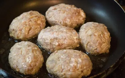 М'ясні котлети з капустою, картоплею - рецепт з покроковими фото, всі страви (котлети) М'ясні котлети з капустою, картоплею - рецепт з покроковими фото, всі страви