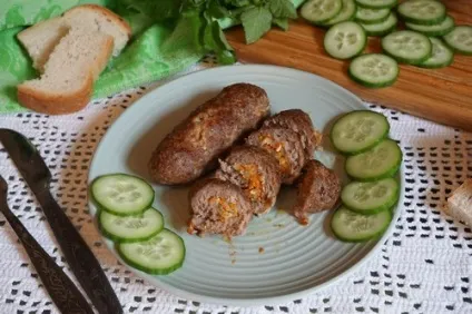 М'ясні рулети з фаршу - прості і святкові рецепти (фото) М'ясні рулети з фаршу - прості і святкові рецепти