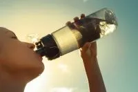 Чи не кип'ятися! 10 способів не захворіти у спеку, здорове життя, здоров'я, аргументи і факти (захворіти) Чи не кип'ятися! 10 способів не захворіти у спеку, здорове життя, здоров'я, аргументи і факти