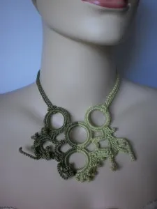 Незвичайні в'язані кольє і намиста гачком, nicehandmade - в'язання гачком для будинку (намиста) Незвичайні в'язані кольє і намиста гачком, nicehandmade - в'язання гачком для будинку