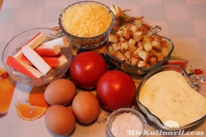 Ніжний салат з крабовими паличками, помідорами і сиром (ніжний) Ніжний салат з крабовими паличками, помідорами і сиром