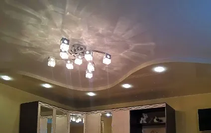 Новий стиль, головна