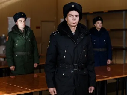 Новий заклик і знову нова форма, si vis pacem, para bellum! (Заклик) Новий заклик і знову нова форма, si vis pacem, para bellum!