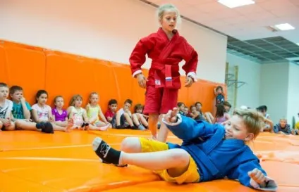 Одяг для самбо для дітей спортивні борцовки, шорти і взуття (кімоно для самбо) Одяг для самбо для дітей спортивні борцовки, шорти і взуття