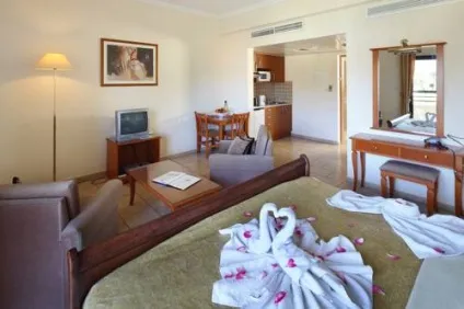 Готель panareti coral bay resort 4, корал бей (Супутникове телебачення DVD-плеєр) Готель panareti coral bay resort 4, корал бей