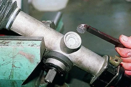 Звідки виникає стукіт в рульовій рейці і як його усунути (стук) Звідки виникає стукіт в рульовій рейці і як його усунути