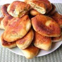Пиріжки з картоплею - (більше 34 рецептів) з фото на (Смажені пиріжки картоплею) Пиріжки з картоплею - (більше 34 рецептів) з фото на