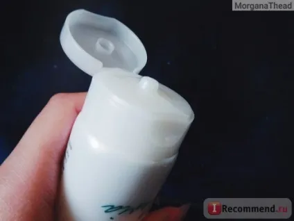 Пілінг для обличчя tony moly floria brightening peeling gel - «порятунок для чутливої ​​шкіри -