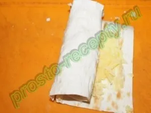 Сосиска в лаваші з картоплею і сиром (сиром) Сосиска в лаваші з картоплею і сиром