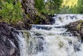 Природні пам'ятники Карелії, водоспади, геологічні пам'ятники, петрогліфи - туризм в Карелії (водоспади) Природні пам'ятники Карелії, водоспади, геологічні пам'ятники, петрогліфи - туризм в Карелії