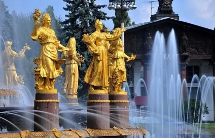 Прогулянка по ввц - як цікаво і з користю провести час всією родиною - (сім'єю) Прогулянка по ввц - як цікаво і з користю провести час всією родиною -