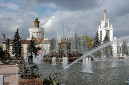Прогулянка по ввц - як цікаво і з користю провести час всією родиною - (провести) Прогулянка по ввц - як цікаво і з користю провести час всією родиною -