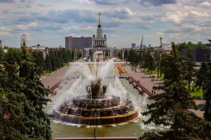 Прогулянка по ввц - як цікаво і з користю провести час всією родиною - (провести) Прогулянка по ввц - як цікаво і з користю провести час всією родиною -
