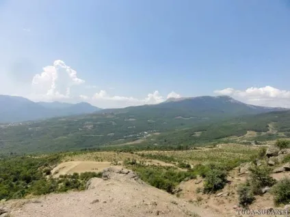 Прогулянка в долину привидів і на гору Демерджі в криму (долина привидів Демерджі) Прогулянка в долину привидів і на гору Демерджі в криму