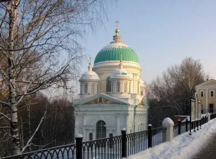 Пустинь Саровська - місце поклоніння святого Серафима Саровського (Саровська) Пустинь Саровська - місце поклоніння святого Серафима Саровського