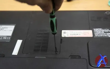 Розбирання ноутбука toshiba satellite l850 (розбирання) Розбирання ноутбука toshiba satellite l850