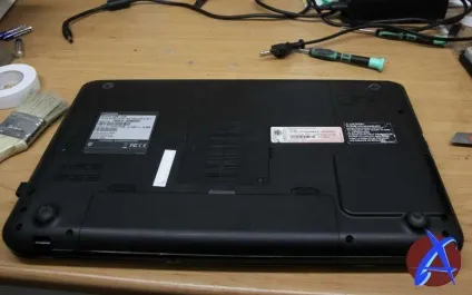 Розбирання ноутбука toshiba satellite l850 (l850) Розбирання ноутбука toshiba satellite l850