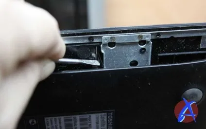Розбирання ноутбука toshiba satellite l850 (satellite) Розбирання ноутбука toshiba satellite l850