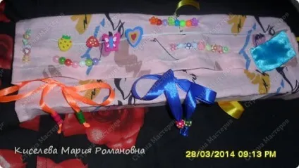 Розвиваюча іграшка на коляску хвастікі, країна майстрів (ранній розвиток) Розвиваюча іграшка на коляску хвастікі, країна майстрів