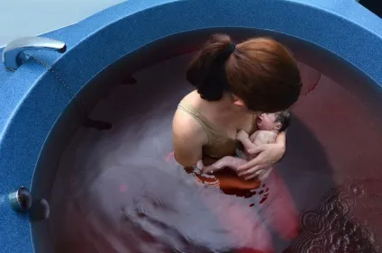 Пологи у воді плюси і мінуси (плюси) Пологи у воді плюси і мінуси
