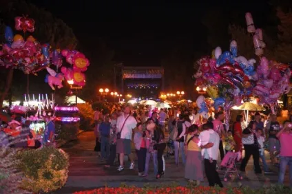 Ріміні - рожева ніч, la notte rosa, фото, докладні розповіді про поїздки, пошук інформації
