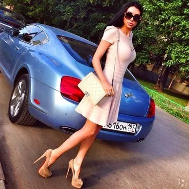 Рубльовському »дружини битва стилів - я купую (фото instagram olgaibragimova) Рубльовському »дружини битва стилів - я купую