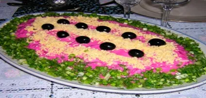 Салат грузинський з куркою (куркою) Салат грузинський з куркою