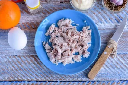 Салат з апельсином, куркою і сиром (салат) Салат з апельсином, куркою і сиром